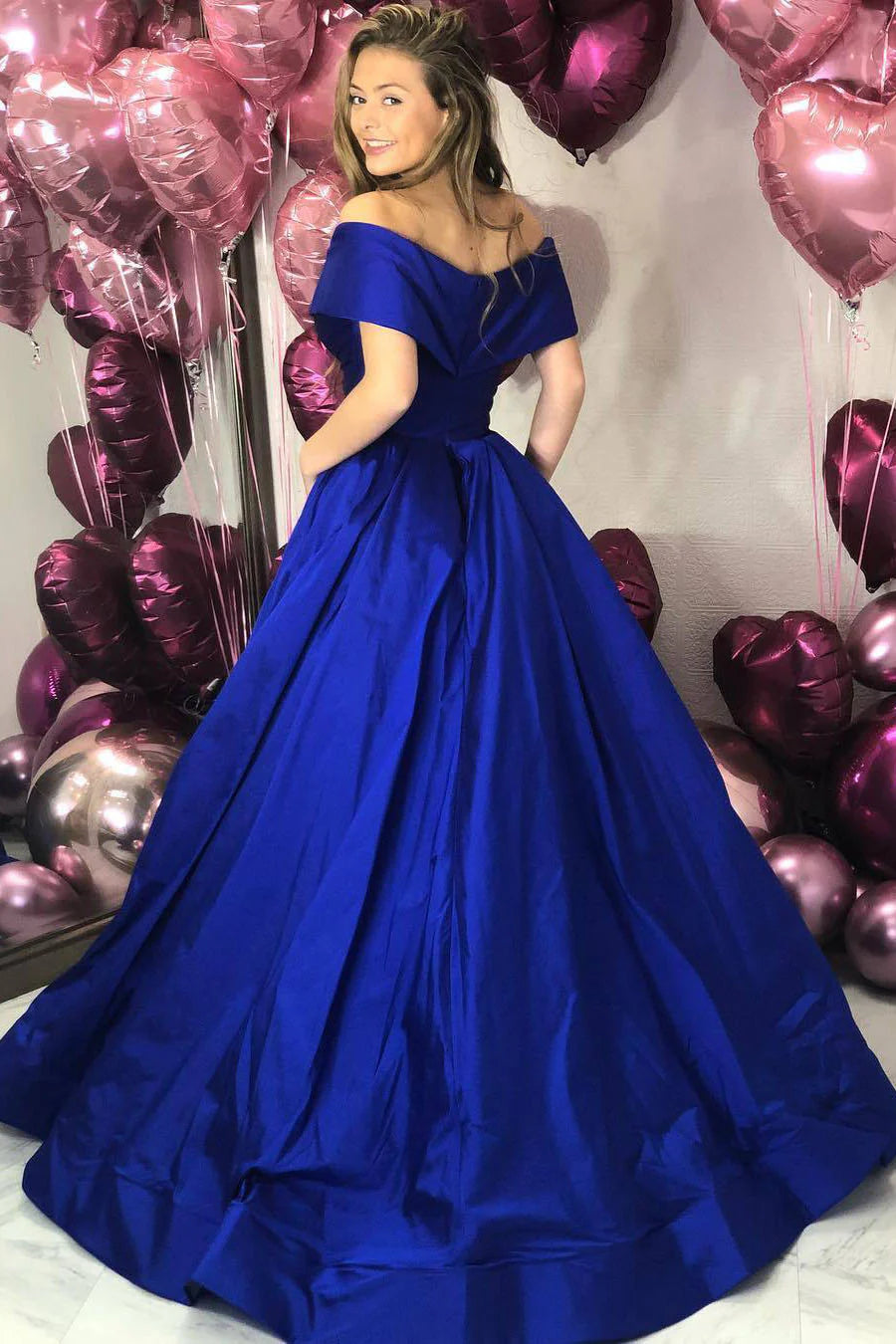 Vestidos formales/Vestido de fiesta largo azul rey con hombros descubiertos y corte A/Tiendas de vestidos de fiesta